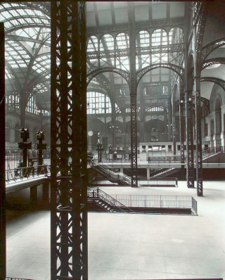 Illustration for article titled Why Penn Station Sucks